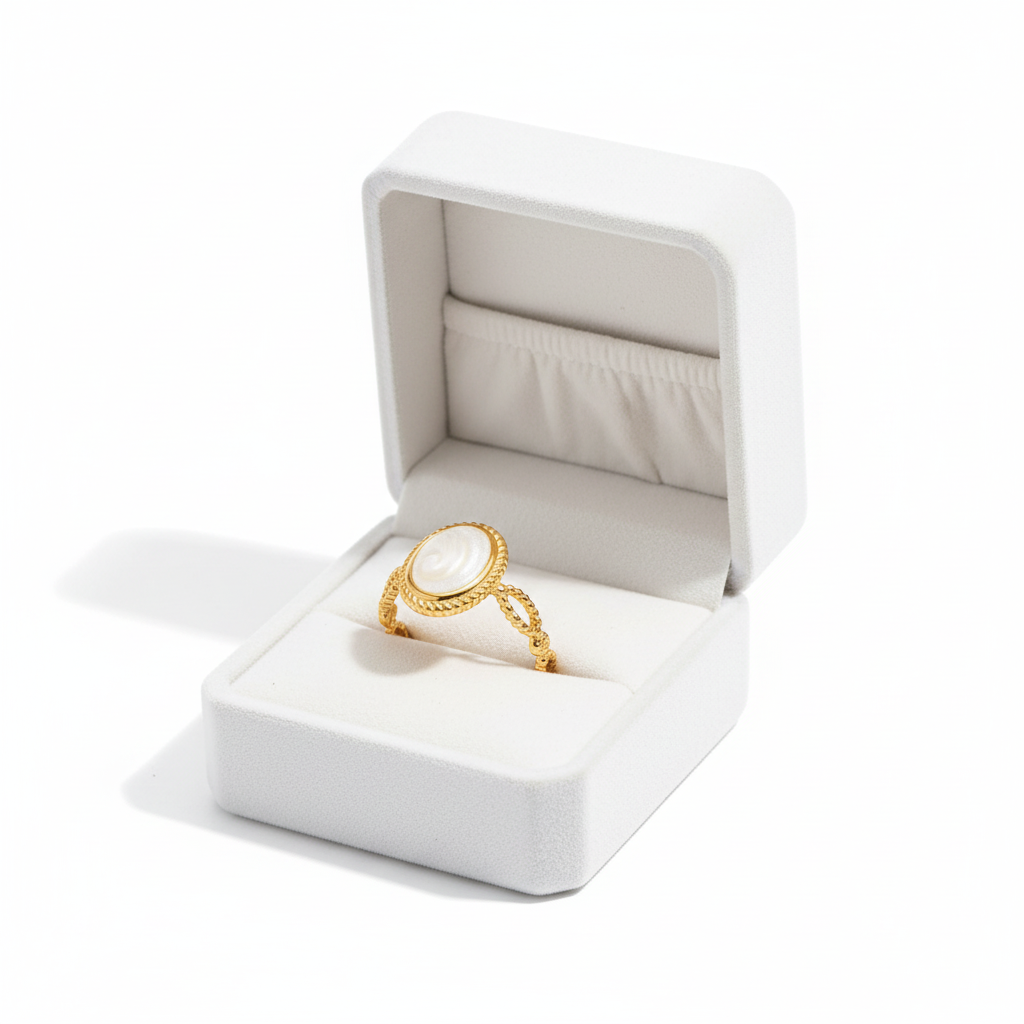 Gold Vintage Pearl Effect Ring