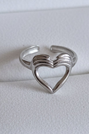 Tiered Hearts Silver Ring