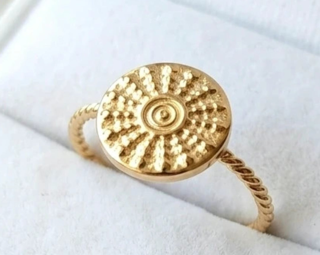 Sunburst Rope Ring
