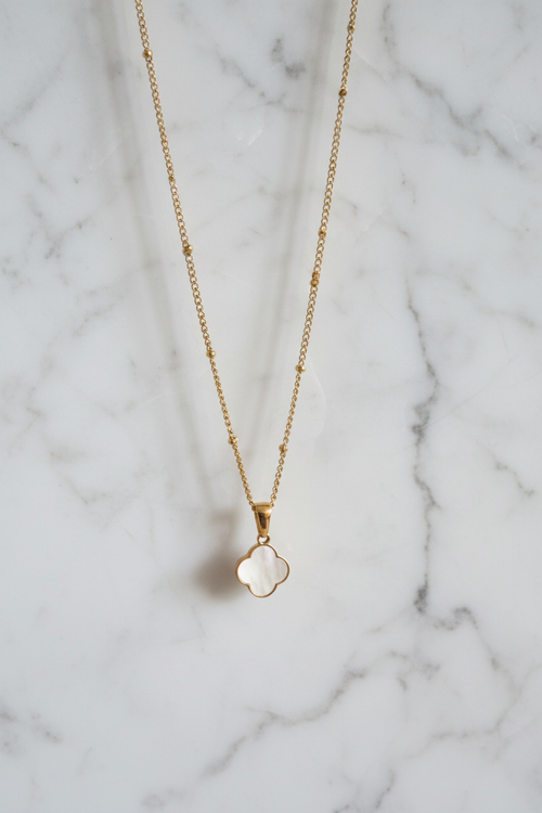 Clover Pearl Effect Necklace