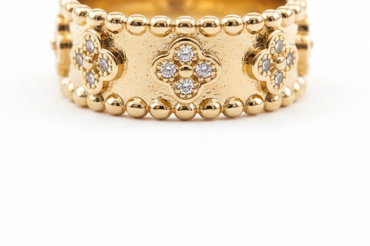 Gold clover adjustable ring