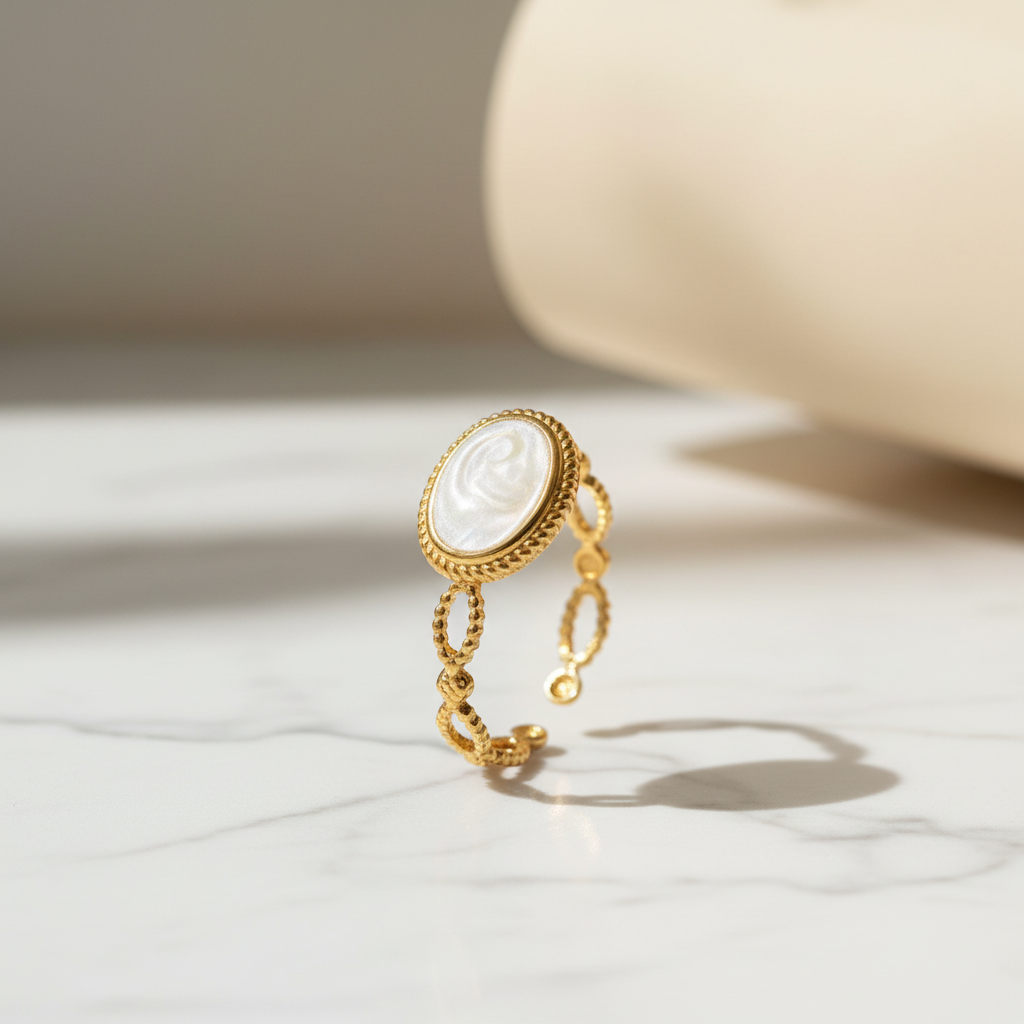 Gold Vintage Pearl Effect Ring
